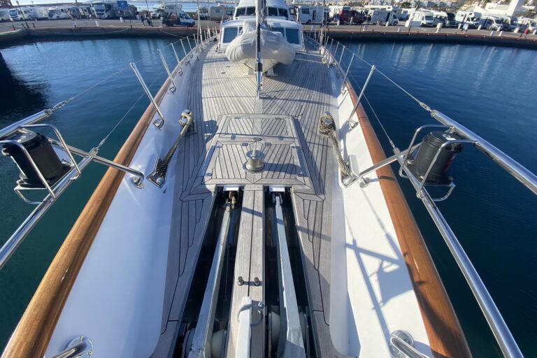 aluminium-sailing-yacht-808691_65b28cc5aaa3f.jpg